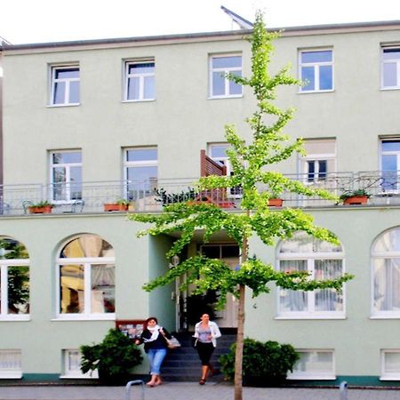 Hotel Garni Villa Ostseegruss Obje Rostock Exterior foto